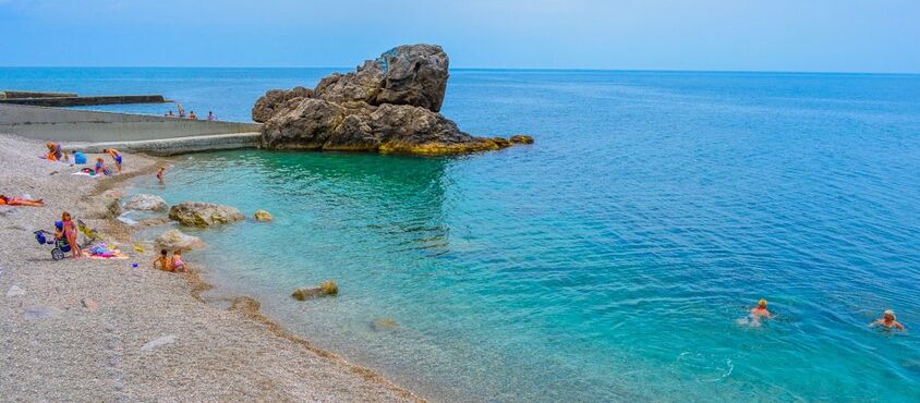 Отдых в Алупке рядом с морем